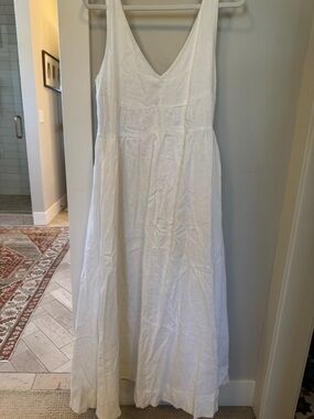 DISSH ARLO WHITE V NECK LINEN MAXI DRESS Size 6